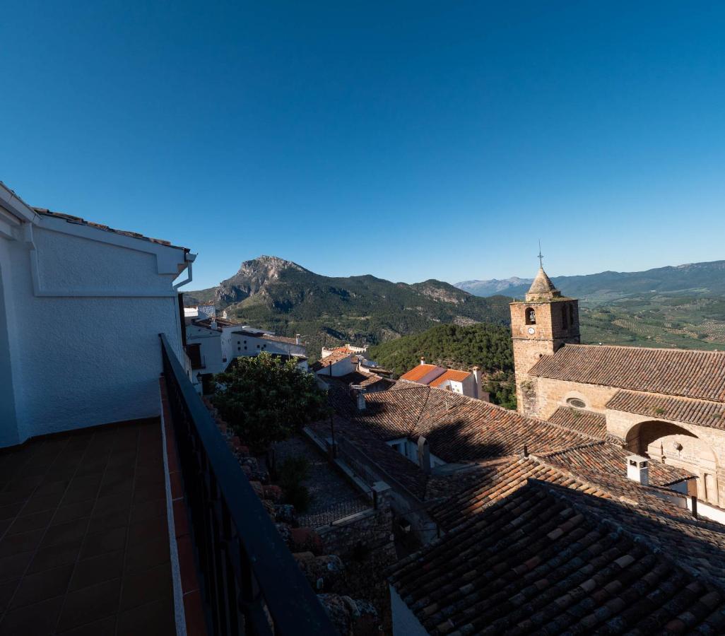 Alojamientos Messia De Leiva Segura de la Sierra Exteriör bild